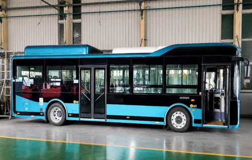 Últimos blogs da empresa sobre EVLINK colabora com CATL e Xiamen King Long no projeto experimental BTMS de refrigeração líquida de 600V 20kW